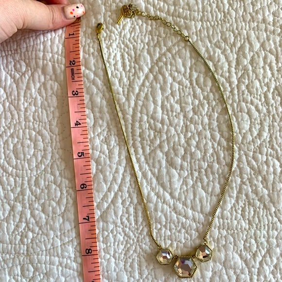 Betsey Johnson necklace - Picture 1 of 2